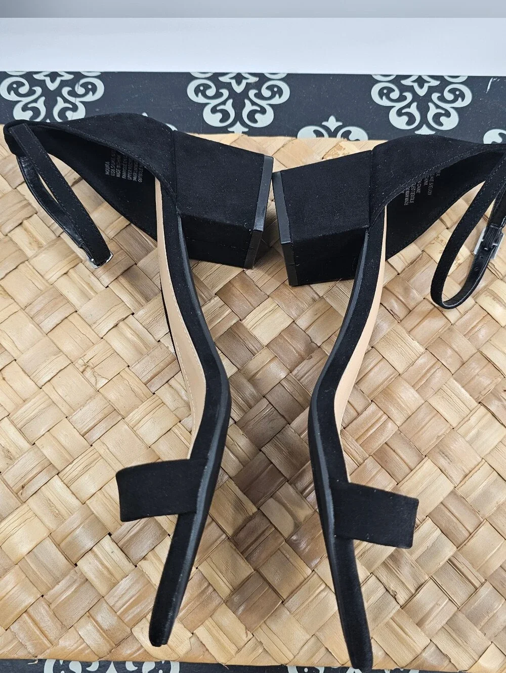 Black Heels Open Toe Low Block Summer Sandals Size 8.5